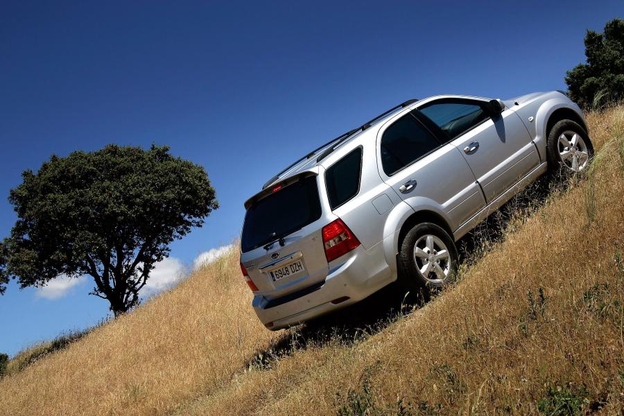  Kia Sorento 2006 года  (фото 37 из 57)